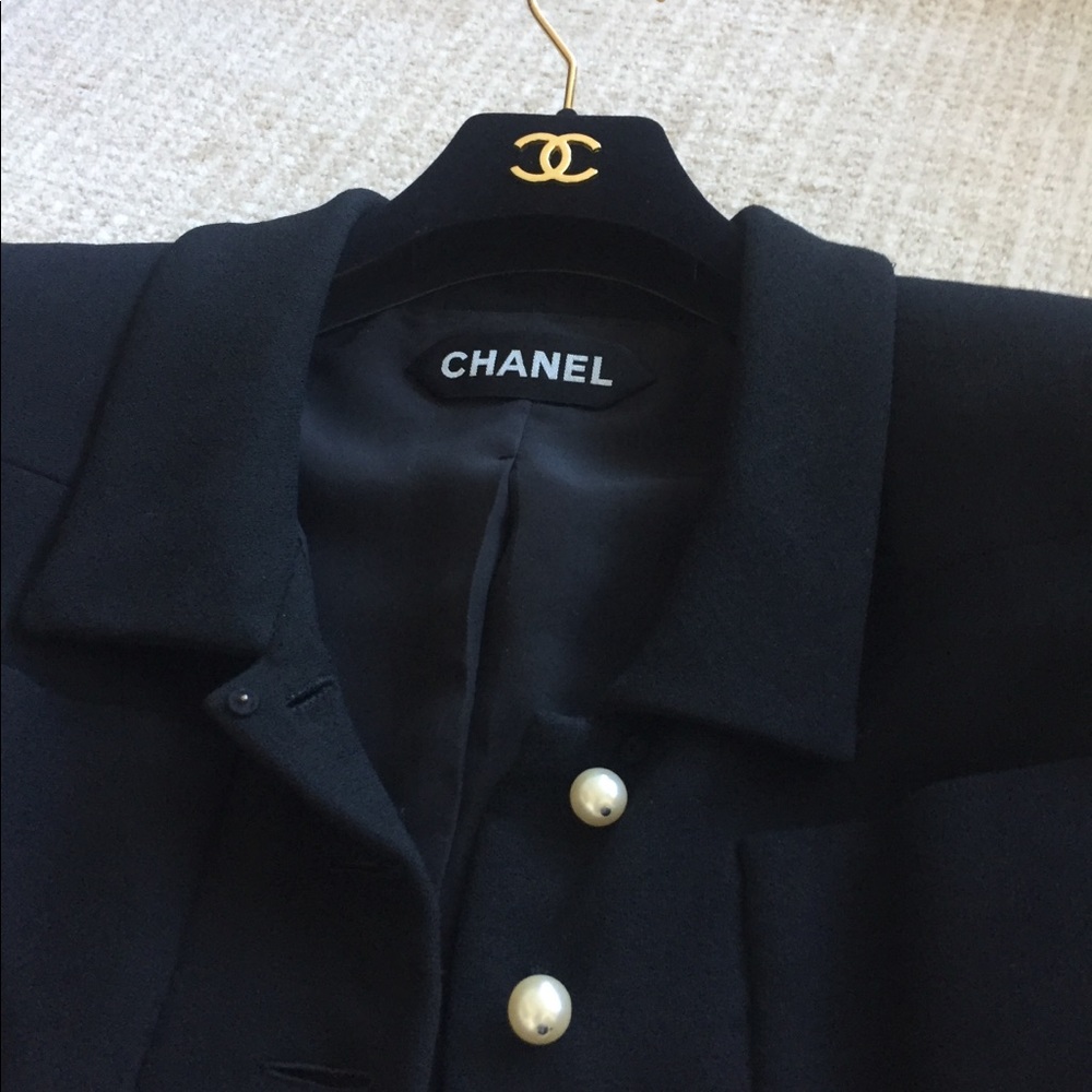 CHANEL Vintage Authentic Black Jacket Pearl Buttons - Picture 14 of 16